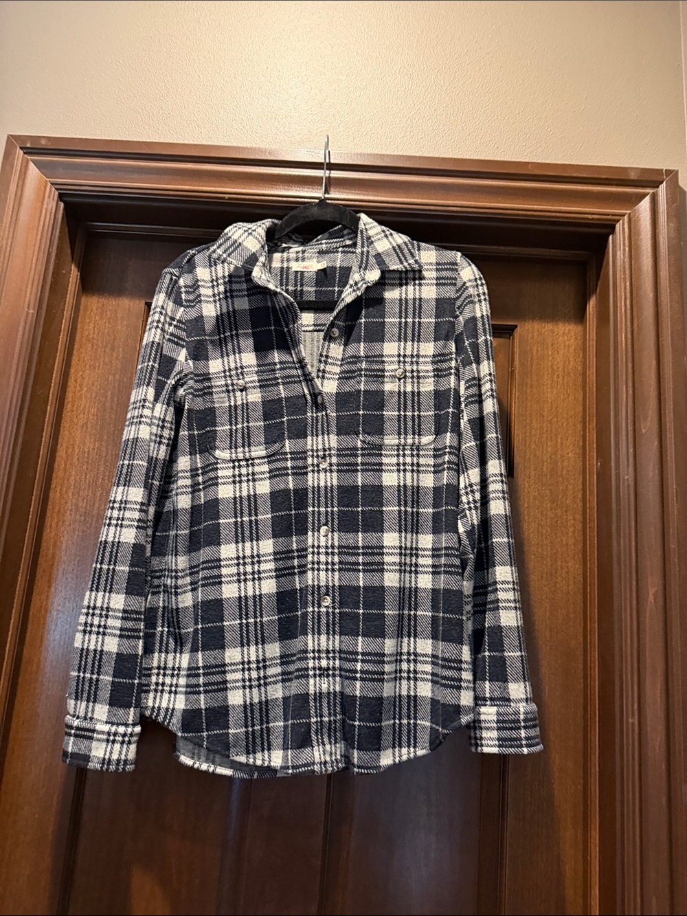 Faherty Black and White Plaid Button-Down Shirt